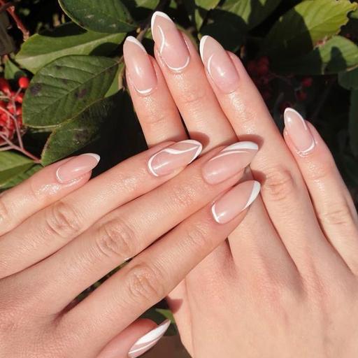 Lofté Signature Manicure